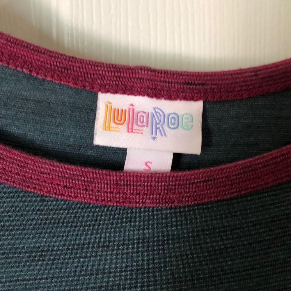 Lularoe Carly NWOT - Picture 2 of 3